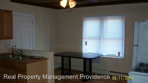 Building Photo - 2 br, 1 bath Apartment - 69 Langdon St.