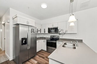 Building Photo - 882 Coulsen Dr