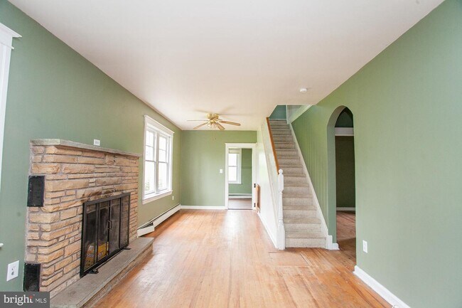 Building Photo - 419 S Park Ave