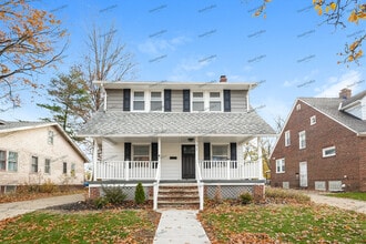 Building Photo - 791 E 232nd St