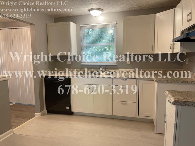 Building Photo - 2097 Raintree Pl