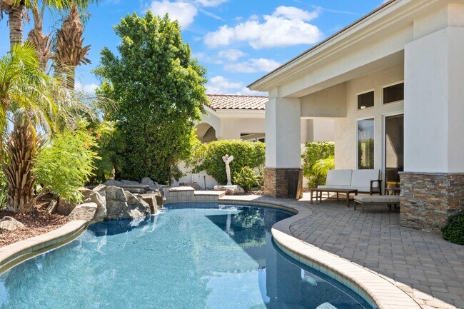 Building Photo - 936 Mesa Grande Dr