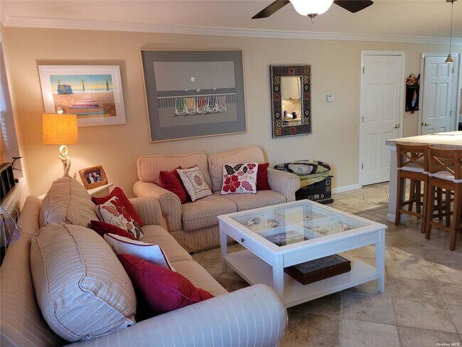 Foto del edificio - 79 Rochester Ave