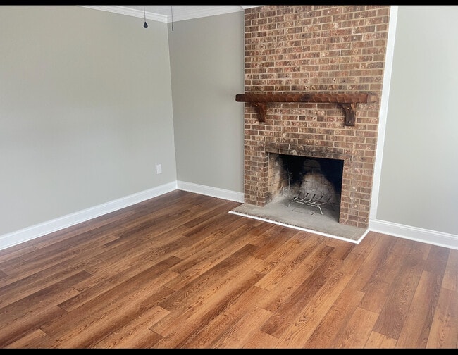 Foto del edificio - 611 Borders Rd