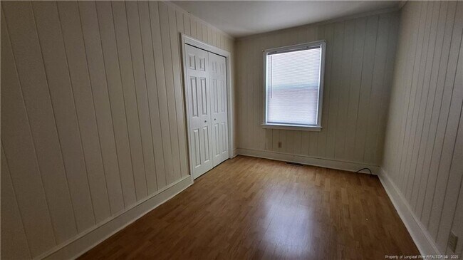 Foto del edificio - 207 W 16th St