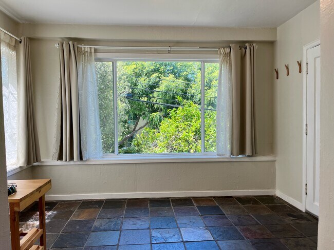 Building Photo - 270 Santa Rosa Ave