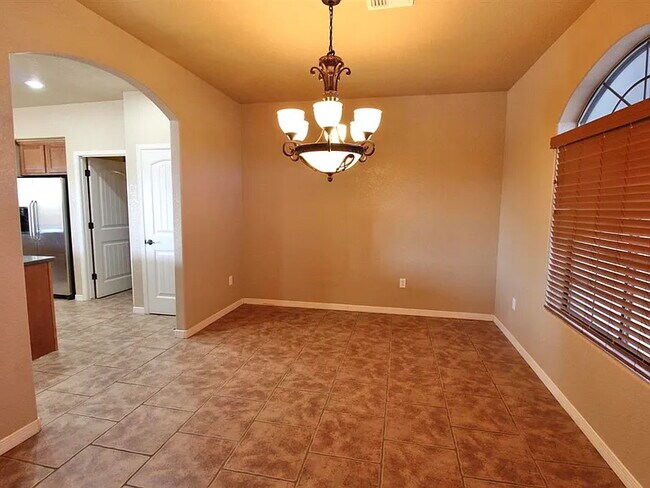 Foto del edificio - 11242 S Sally Dr