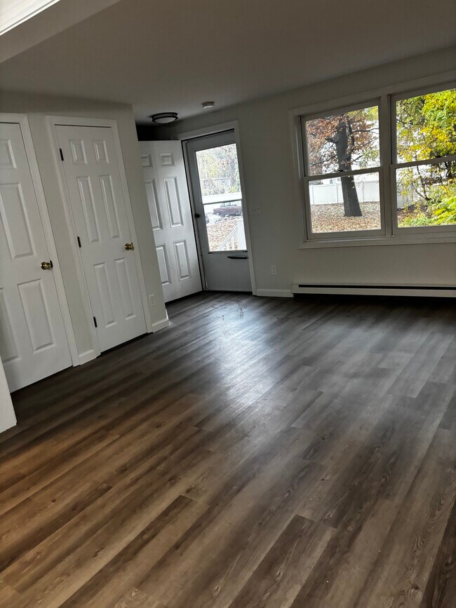 Sala de estar - 103 Monarch St