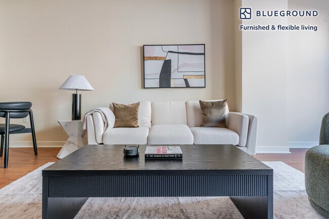 Foto del edificio - 2400 M St NW