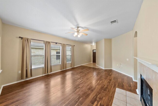 Building Photo - 11101 Liberty Farms Dr