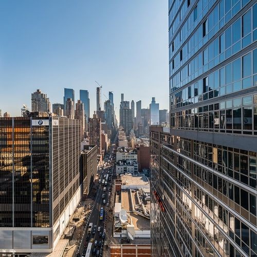 Building Photo - 606 W 57th St