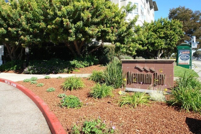 Building Photo - 880 Meridian Bay Ln