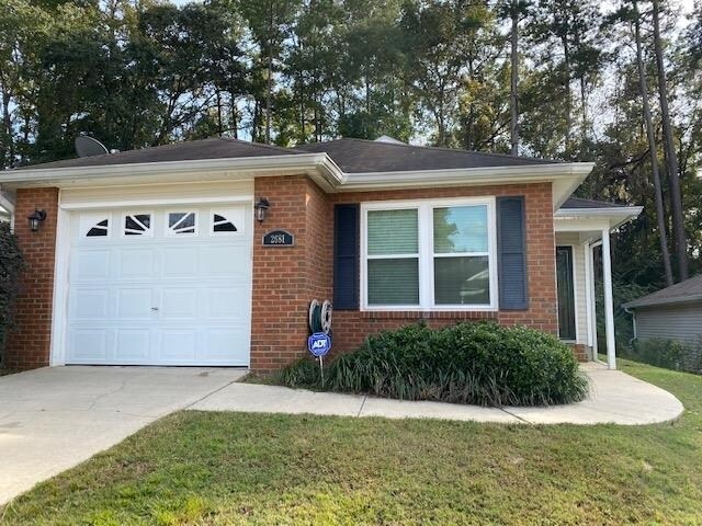 Foto del edificio - 2681 Fairmount Ln