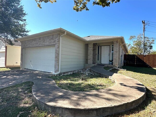 Foto del edificio - 11600 Mary Hargrove Ln