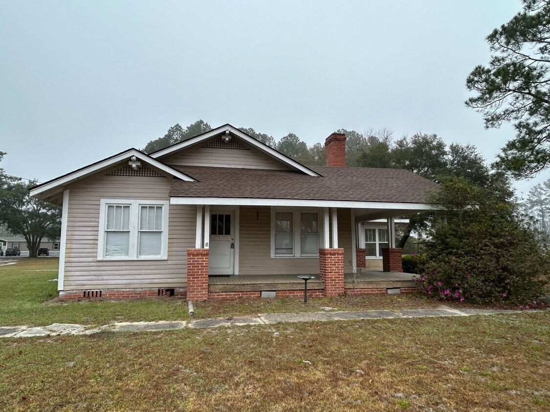 Primary Photo - RATE DROP ALERT (was $1800/month) AND SUMM...