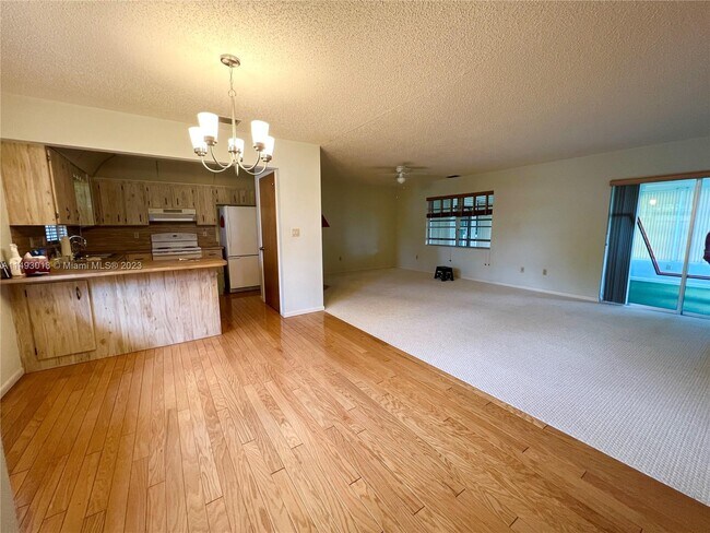 Foto del edificio - 3304 Romeo St