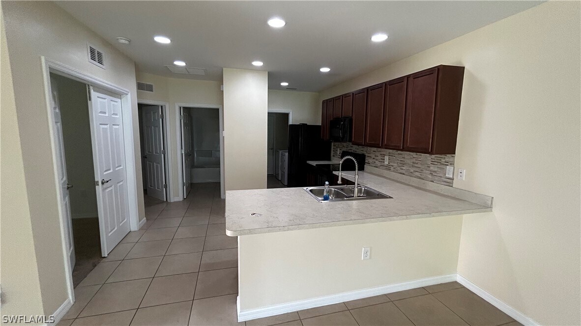 Building Photo - 10662 Crossback Ln