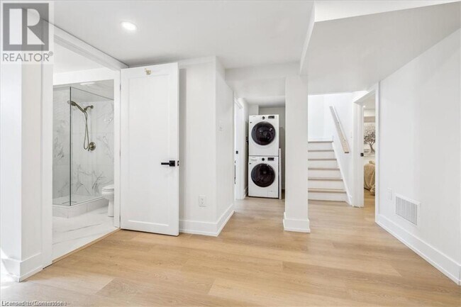 Photo du bâtiment - 98 E 37th St