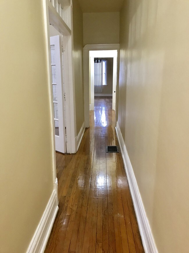 Foto del edificio - 7642 S Eggleston Ave