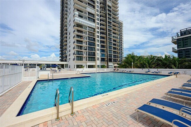 Foto del edificio - 2201 S Ocean Dr