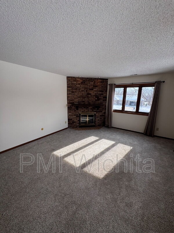 Foto del edificio - 235 S Willo-Esque Ct