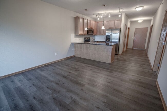 Interior Photo - Granite Shores