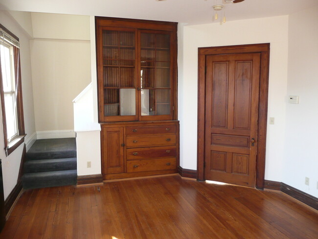 Building Photo - 2812 Erie Ave