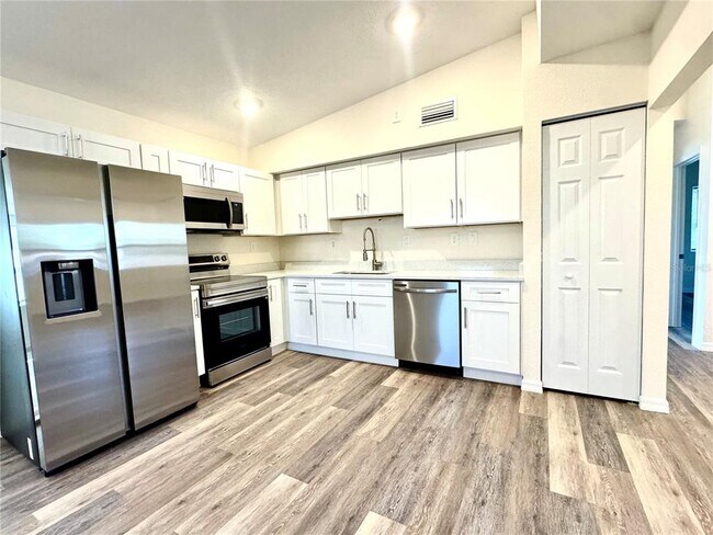 Foto del edificio - 9805 N Myrtle St