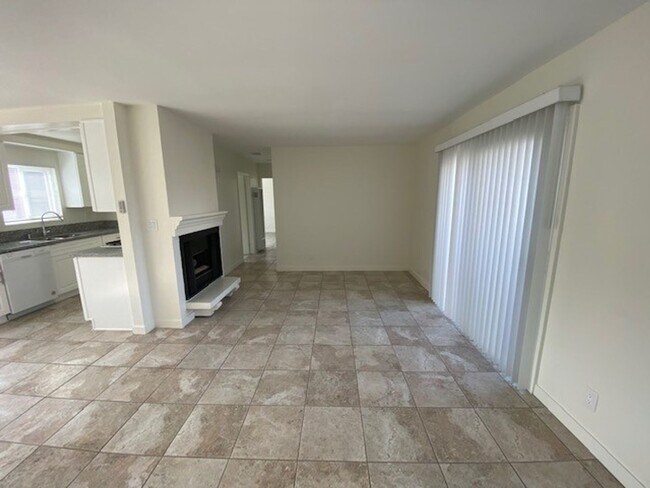 Photo - major8112 Apartment