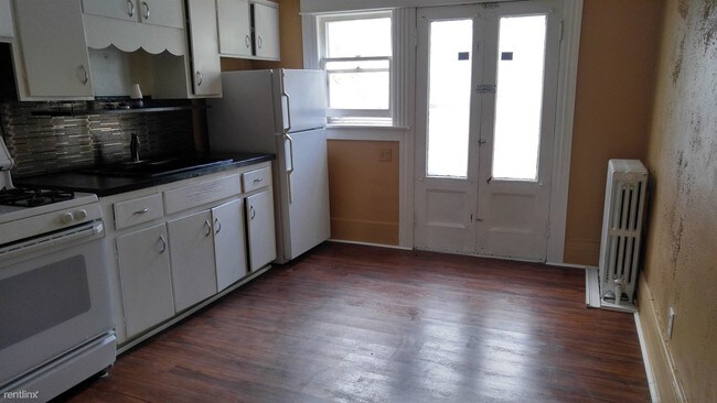 Foto del edificio - 347 Maplewood Ave