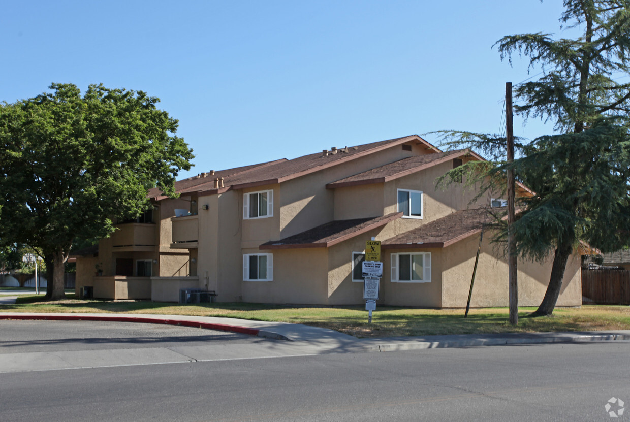 Primary Photo - Valley Manor Apartments