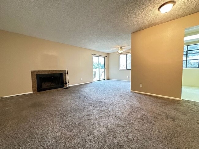 Foto del edificio - 12504 E Cornell Ave