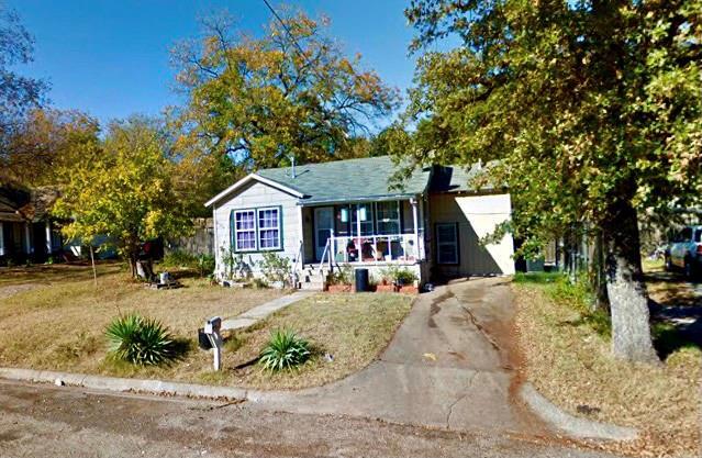 Primary Photo - 306 Cleveland Ave