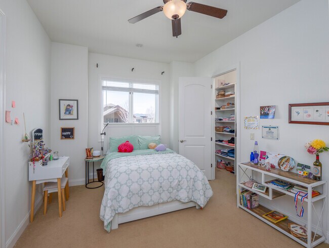 Foto del edificio - 972 Hawkshead St