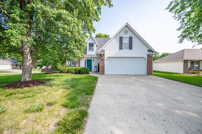 Building Photo - 701 Ames Dr