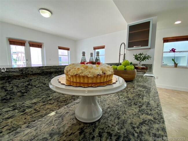 Foto del edificio - 938 SW 10th St
