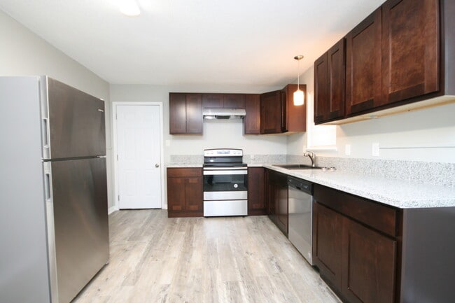 Building Photo - 611 Dawson Terrace NW