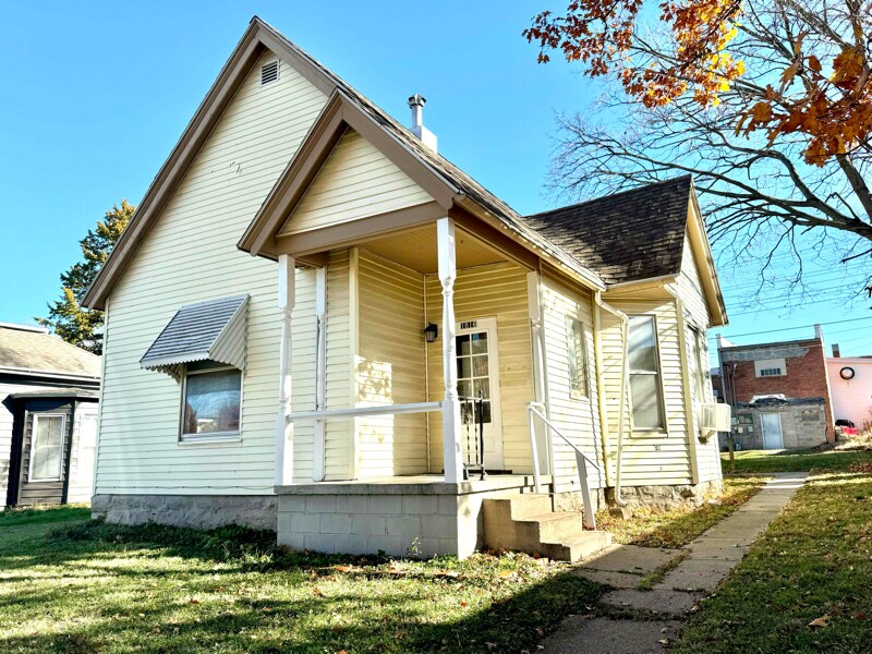Foto principal - 1816 Chase St