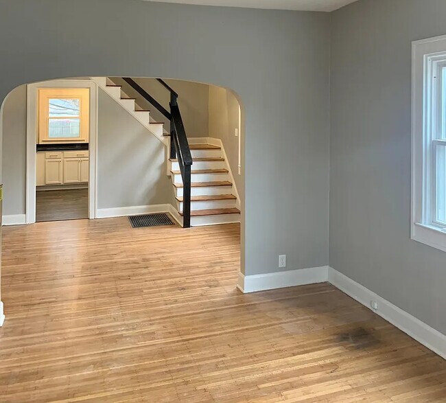 Foto del edificio - 714 E 50th St