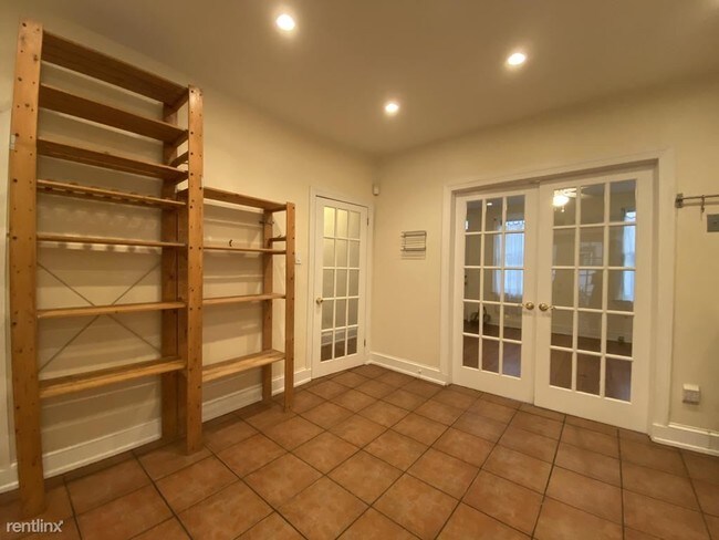 Building Photo - 2 br, 2 bath Townhome - 1740 Webster St