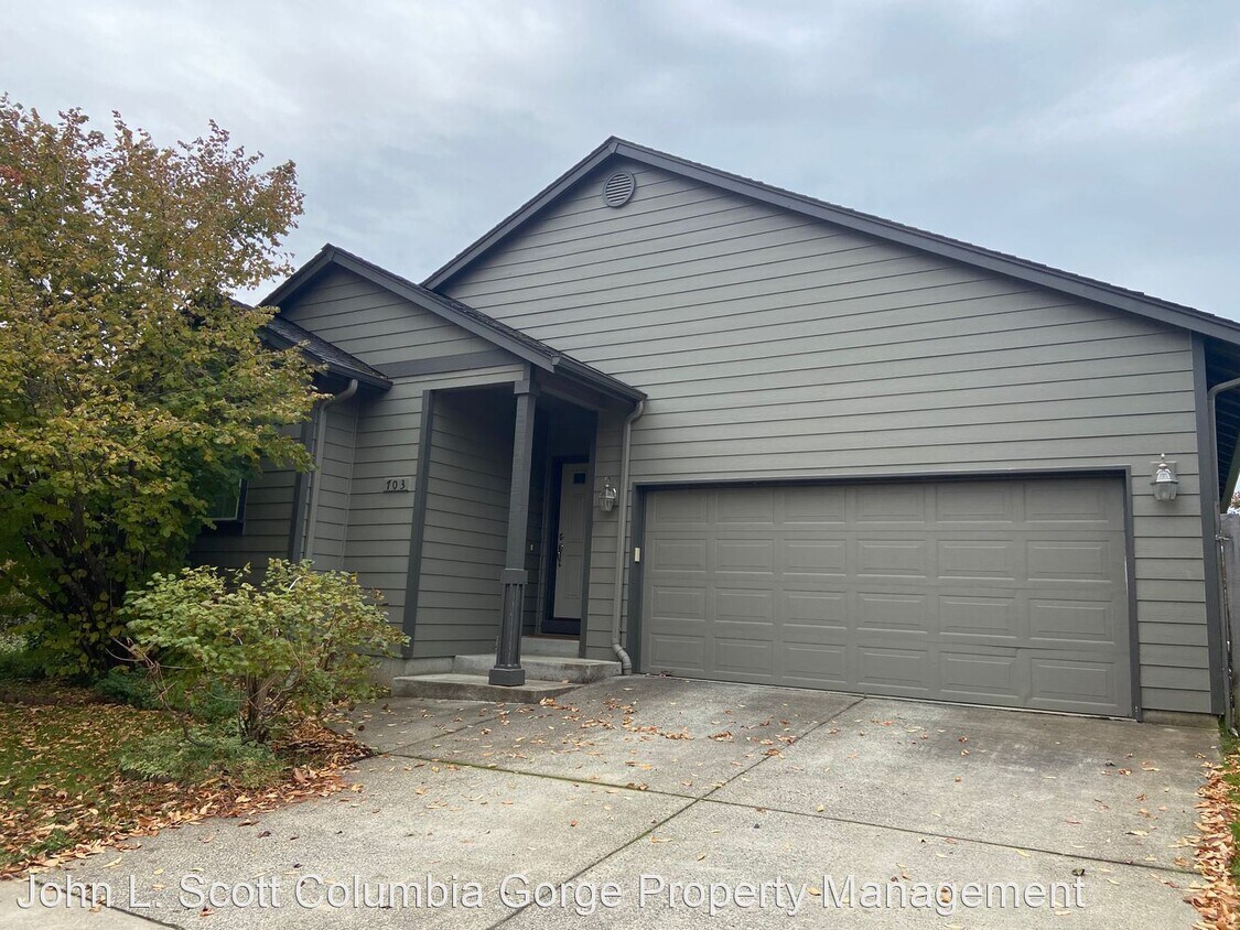Foto principal - 3 br, 2 bath House - 703 Heights Ave