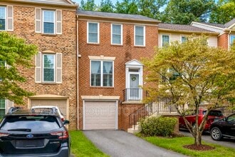 Building Photo - 4267 Fox Lake Dr