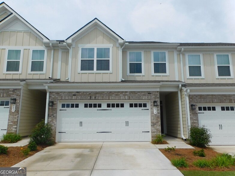 Primary Photo - 376 Salt Lk Ln
