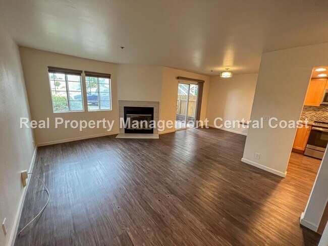 Building Photo - AVAILABLE AUGUST- Centrally Located SLO To...