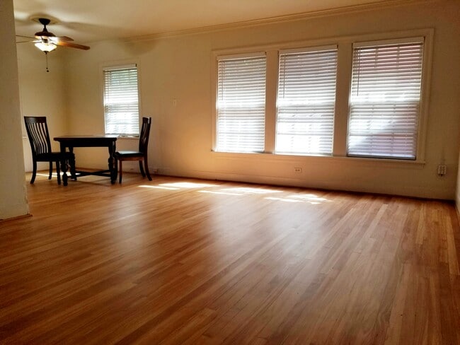 Living - Dining Room - 1806 Banks St