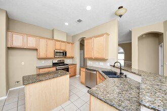 Building Photo - 10118 Heron Meadows Dr