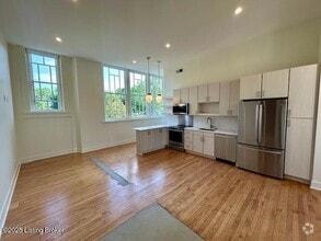 Building Photo - 1810 Sils Ave