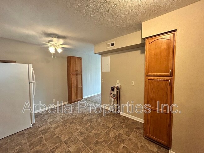 Building Photo - 960 Kendrick Creek Rd