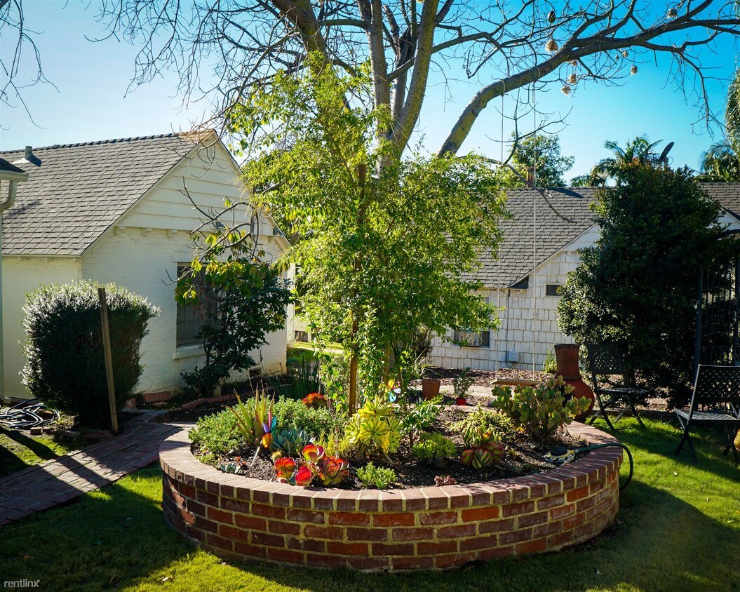 6208 1/2 Greenleaf Ave, Whittier, CA 90601 Condo for Rent in Whittier