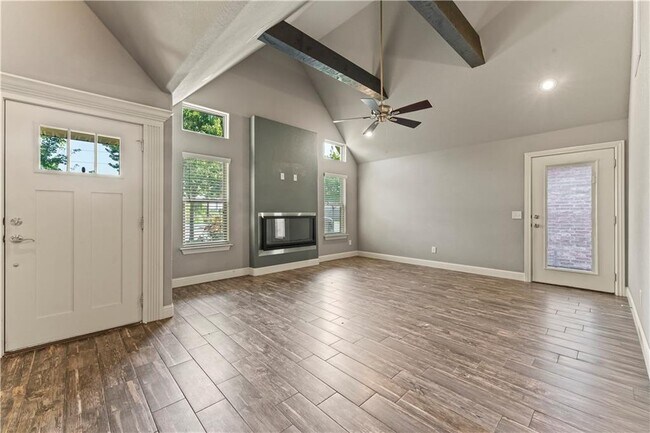 Foto del edificio - 3205 SW Riverstone Ave